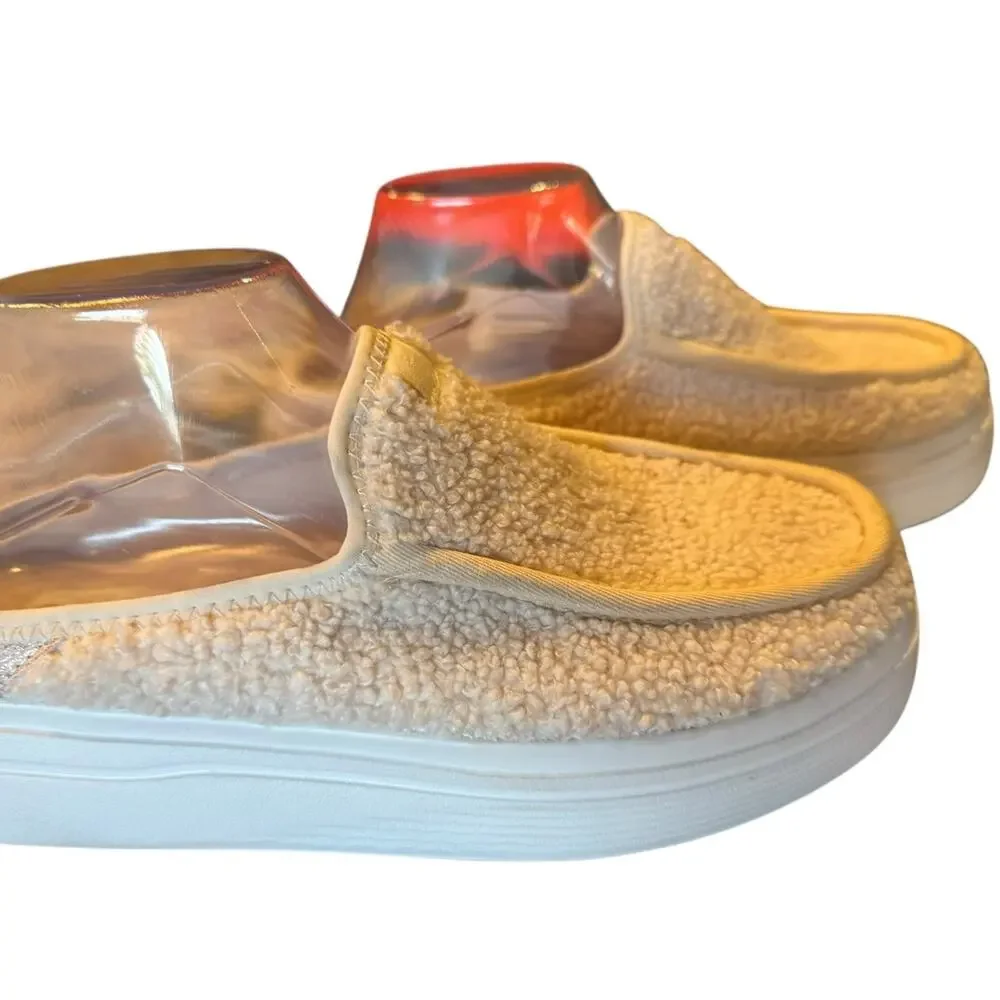 Hey Dude Austin Lifts in a Cream Sherpa Slip On Shoes in a Womens 9.5